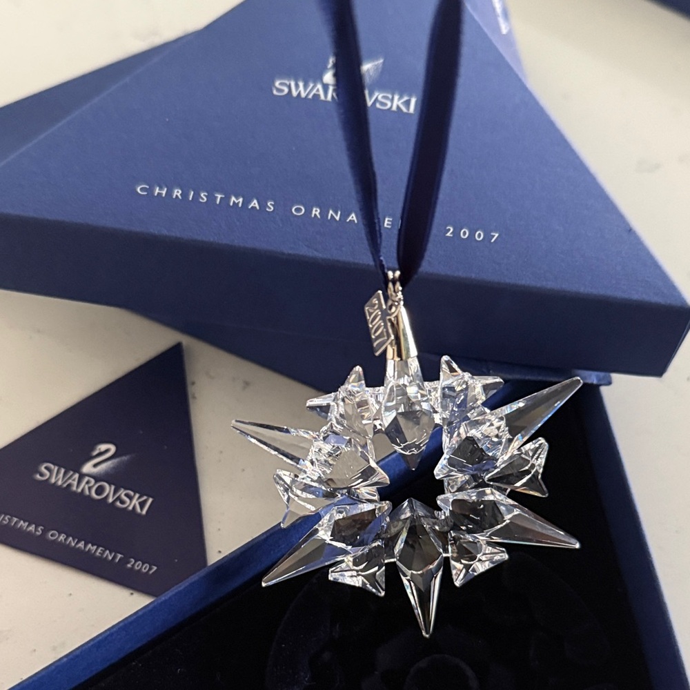 NEW IN BOX 2007 Swarovski Crystal Christmas Ornament Holidays collection NIB